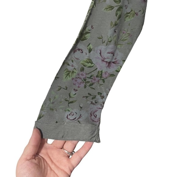 Anthropologie T.la Gray 3/4 Sleeve Top w/Purple Floral Design - Picture 3 of 7